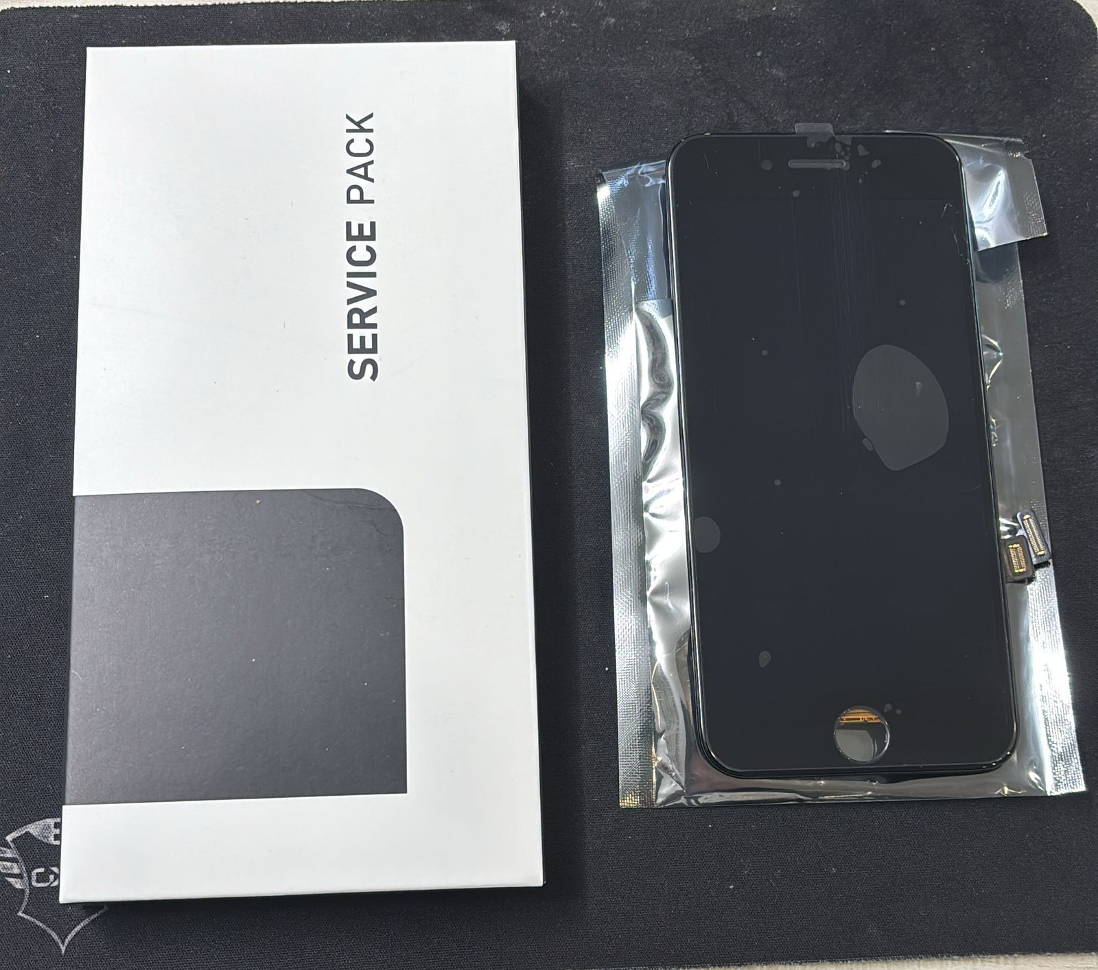 SCREEN 8G / SE (2017) WHITE A GRADE