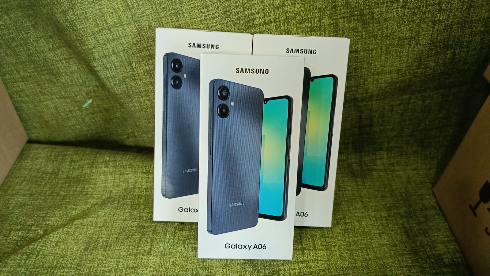 SAMSUNG A06 4+64GB BLACK