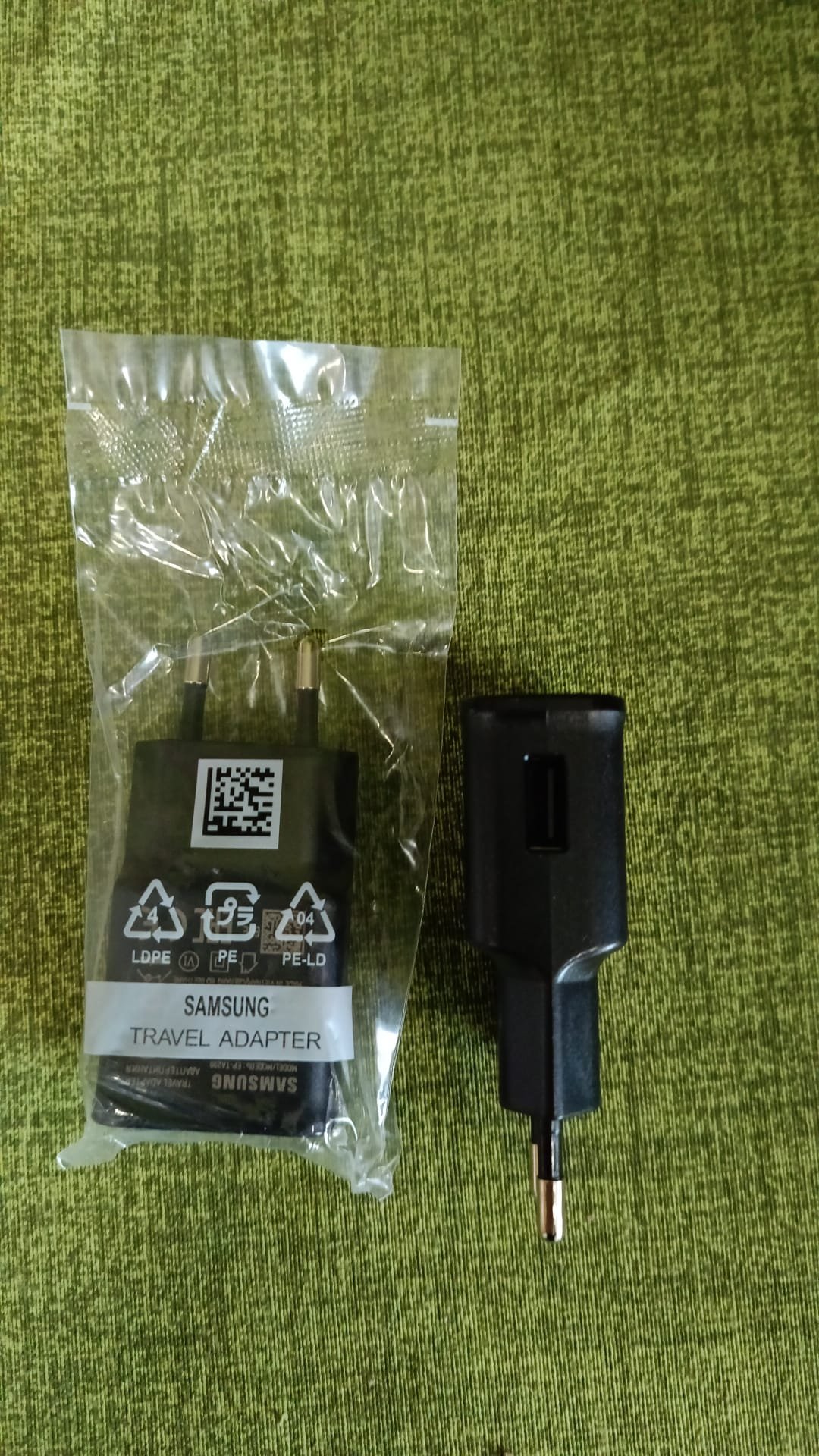 ALIMENTATORE USB EP-TA200 FAST CHARGER